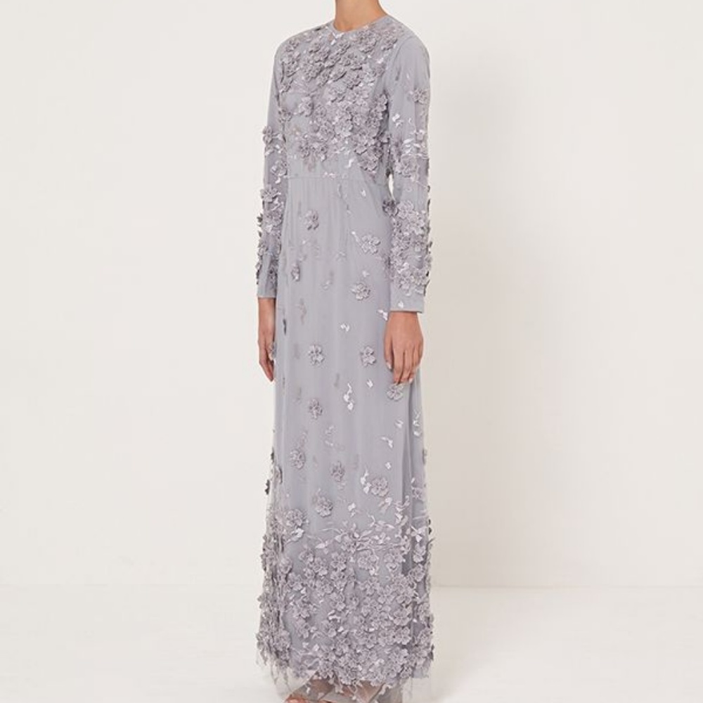 Inayah long full-sleeve gown hijab abaya